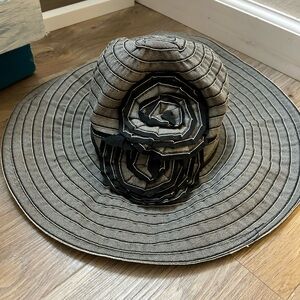 Cynthia Rowley Gray Striped Hat 90s style